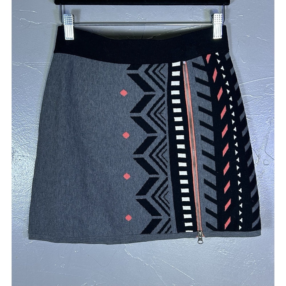 Title Nine Merino Wool XS Aztec Design With Zipper